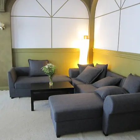 Wratislavia Апартаменты *